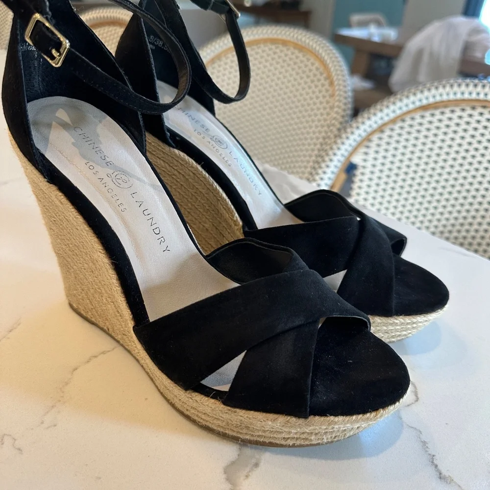 Chinese Laundry Black Wedges Women‎ size 8